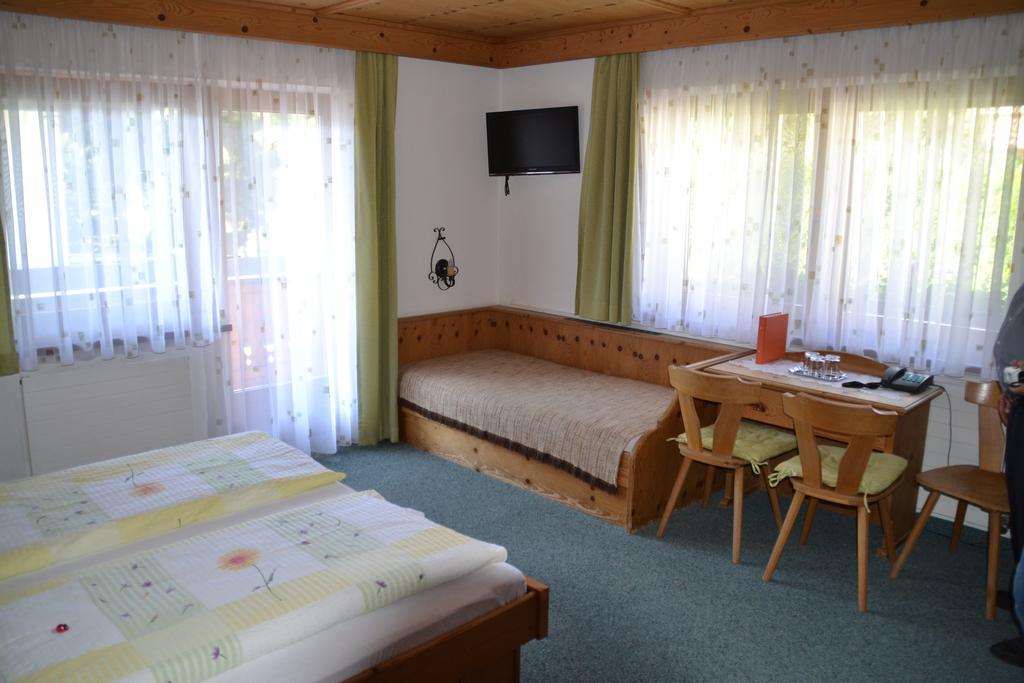 Gaestehaus Christoph Ried im Zillertal Exterior foto