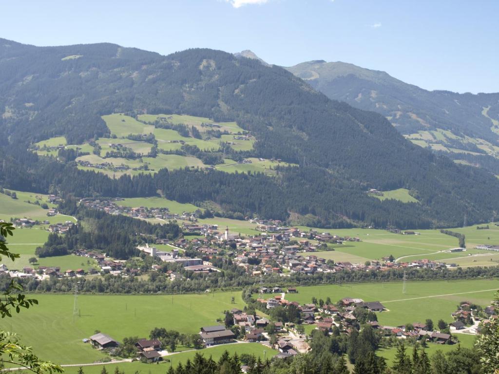 Gaestehaus Christoph Ried im Zillertal Exterior foto