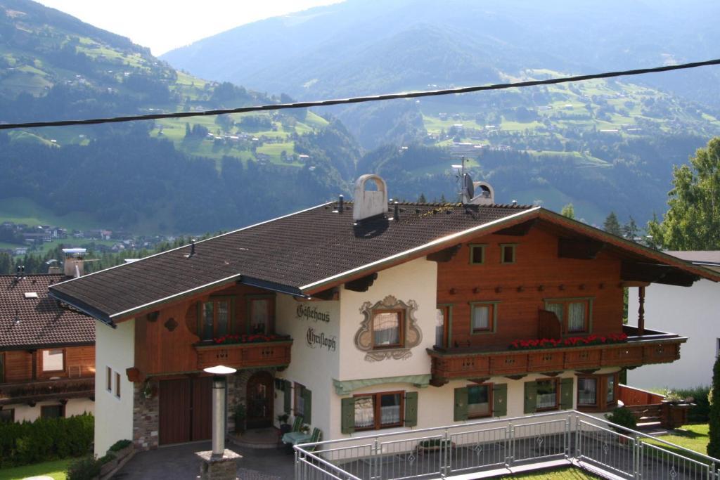 Gaestehaus Christoph Ried im Zillertal Exterior foto