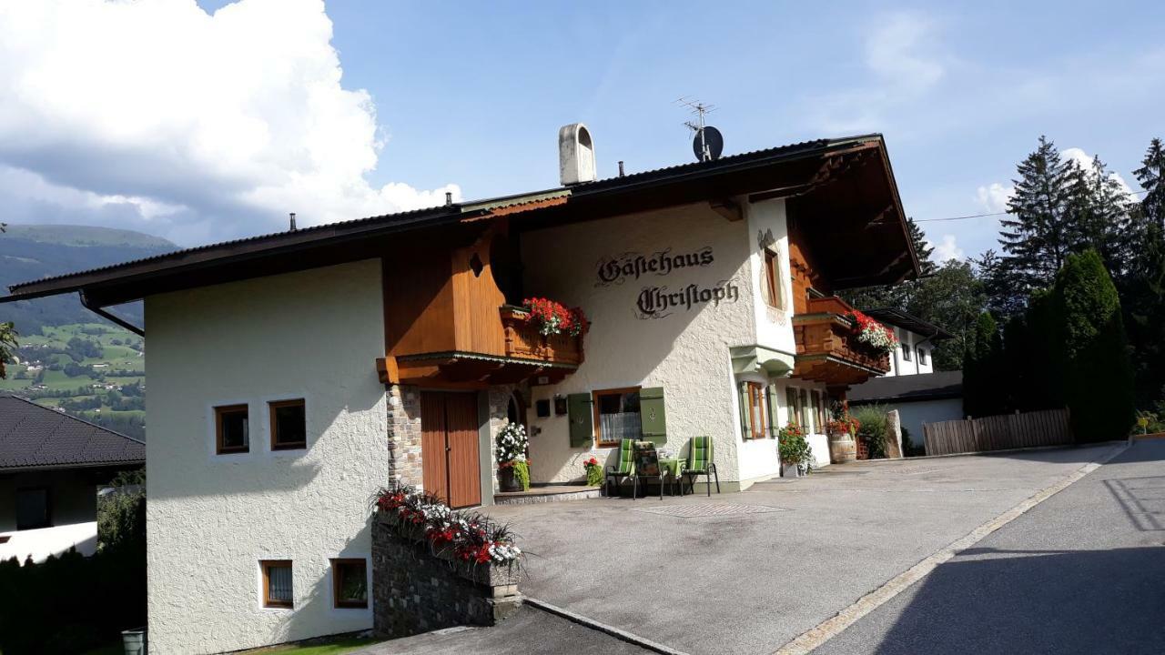 Gaestehaus Christoph Ried im Zillertal Exterior foto